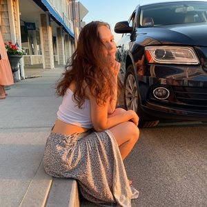 Meet your Posher, Hazel